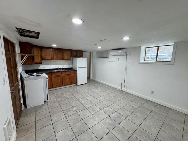 5601 37th AVENUE, Kenosha, WI 53144