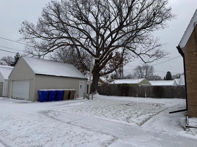 5601 37th AVENUE, Kenosha, WI 53144