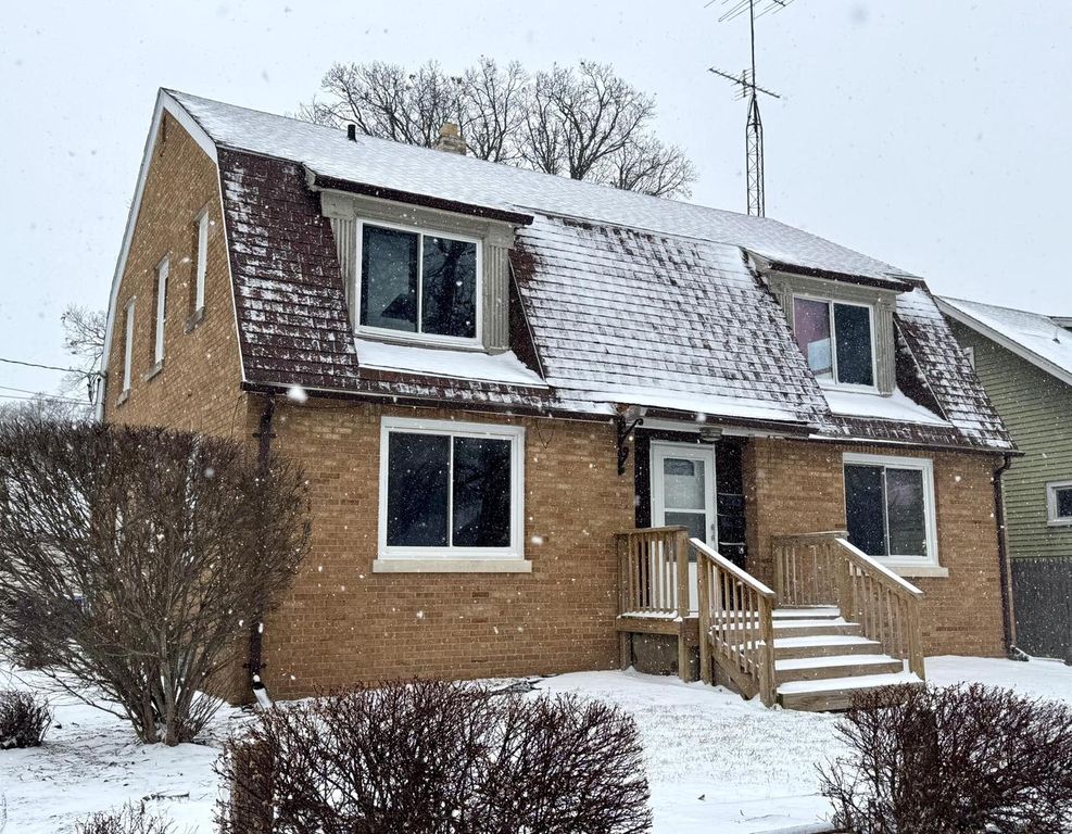 5601 37th AVENUE, Kenosha, WI 53144