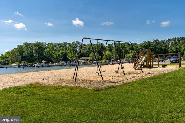 892 WINDWAY LN, Mineral, VA 23117