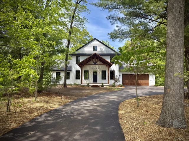3352 White Eagle, Muskegon, MI 49442