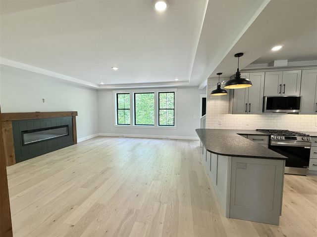 3352 White Eagle, Muskegon, MI 49442