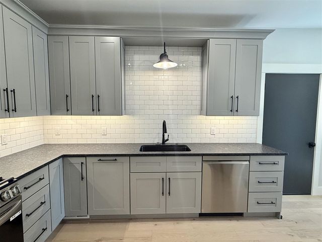 3352 White Eagle, Muskegon, MI 49442