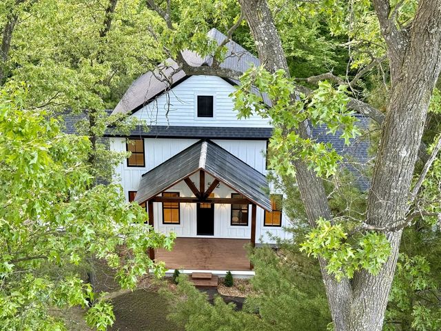 3352 White Eagle, Muskegon, MI 49442