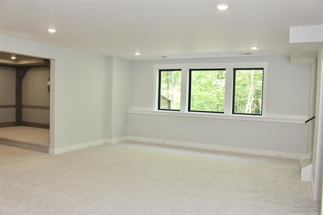 3352 White Eagle, Muskegon, MI 49442