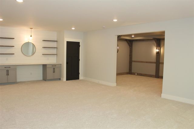 3352 White Eagle, Muskegon, MI 49442