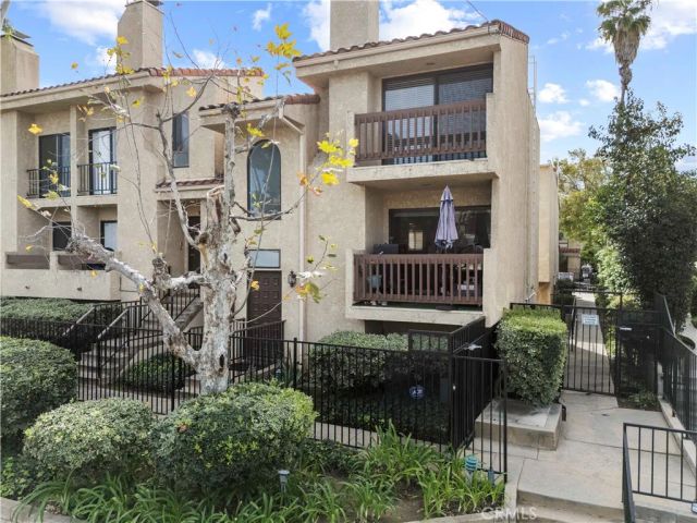 18958 Sherman 19, Reseda, CA 91335