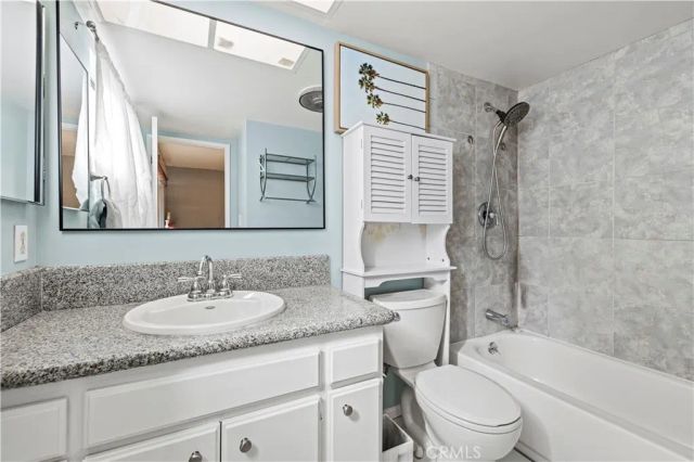 18958 Sherman 19, Reseda, CA 91335