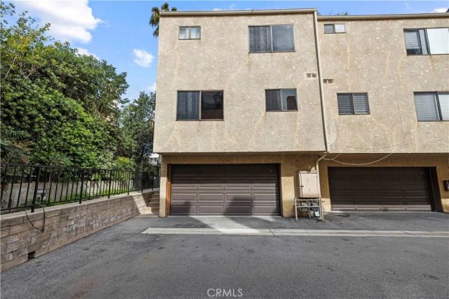 18958 Sherman 19, Reseda, CA 91335