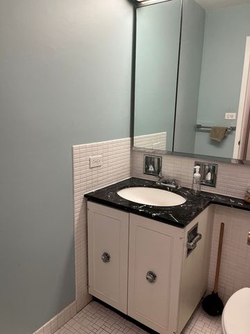 777 N Michigan Avenue 1504, Chicago, IL 60611
