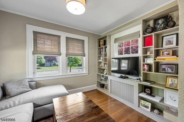 644 Linwood Ave, Ridgewood Village, NJ 07450