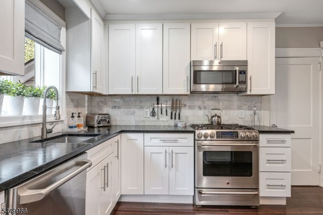 644 Linwood Ave, Ridgewood Village, NJ 07450