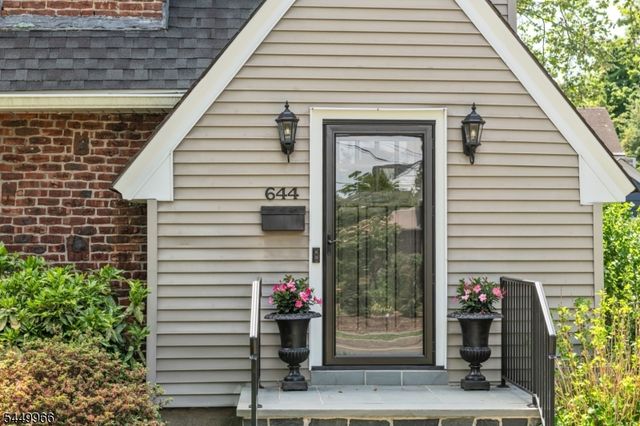 644 Linwood Ave, Ridgewood Village, NJ 07450