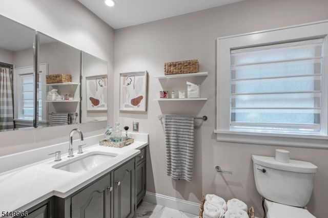 644 Linwood Ave, Ridgewood Village, NJ 07450