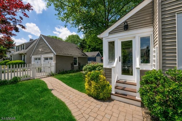 644 Linwood Ave, Ridgewood Village, NJ 07450