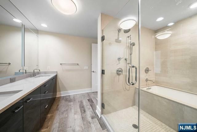 100 Eton Row 604, Weehawken, NJ 07086