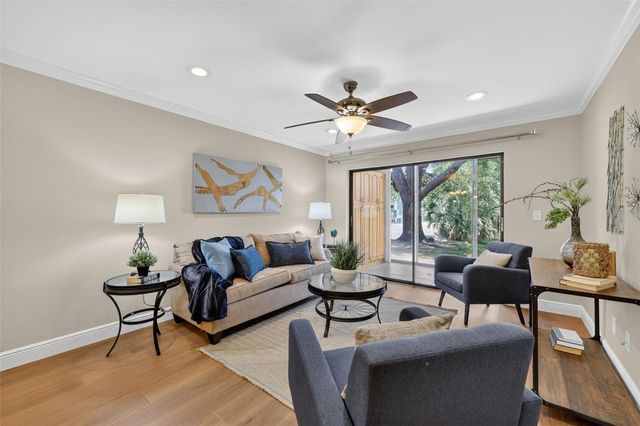 731 83RD AVENUE N 105, St Petersburg, FL 33702