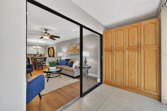 731 83RD AVENUE N 105, St Petersburg, FL 33702