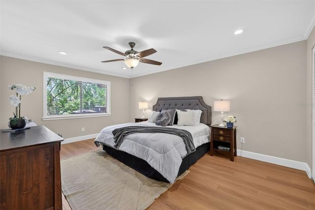 731 83RD AVENUE N 105, St Petersburg, FL 33702