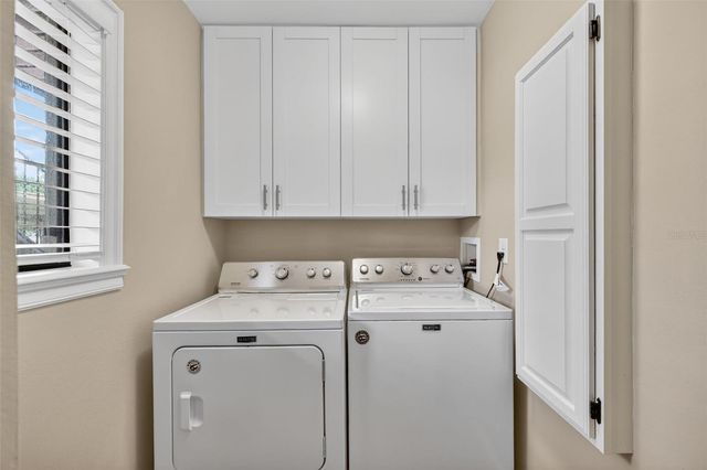 731 83RD AVENUE N 105, St Petersburg, FL 33702