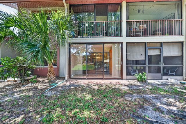 731 83RD AVENUE N 105, St Petersburg, FL 33702