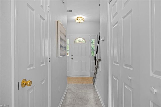 2785 Inglewood LN, Virginia Beach, VA 23456