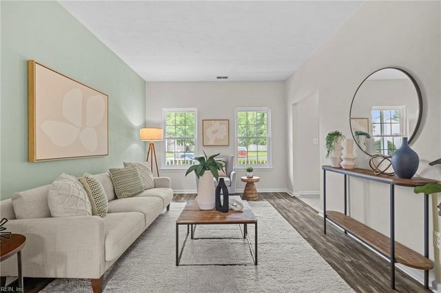 2785 Inglewood LN, Virginia Beach, VA 23456