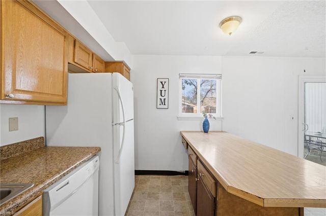 4232 Maplehurst RD, Virginia Beach, VA 23462