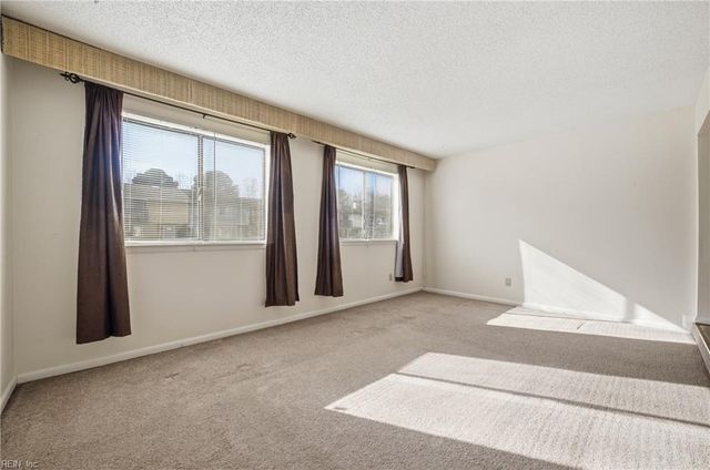 4232 Maplehurst RD, Virginia Beach, VA 23462