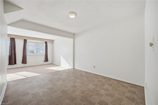 4232 Maplehurst RD, Virginia Beach, VA 23462