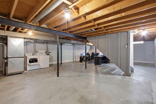 23707 Thornton Street, Clinton Township, MI 48035