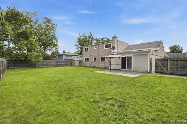 23707 Thornton Street, Clinton Township, MI 48035