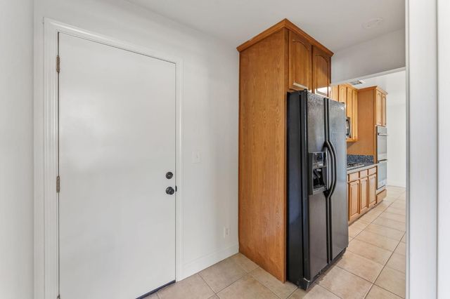 1114 Park Blvd, West Sacramento, CA 95691