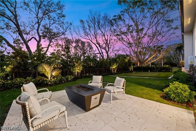 444 Orchid DR, Naples, FL 34102