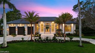 444 Orchid DR, Naples, FL 34102