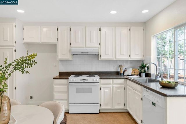 32 Yale Ct, San Ramon, CA 94583