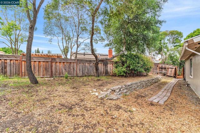 32 Yale Ct, San Ramon, CA 94583