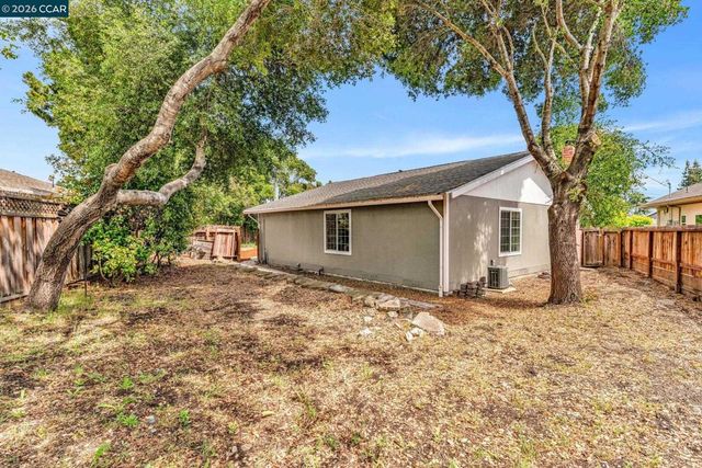 32 Yale Ct, San Ramon, CA 94583