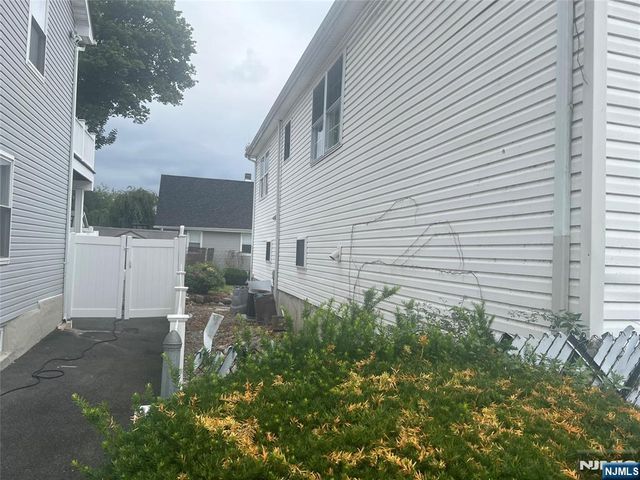 2-02 Fairlawn, Fair Lawn, NJ 07410