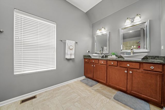 749 N Misty Ridge Drive, Romeoville, IL 60446