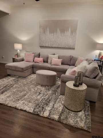 1683 Alamo Crossing, Tyler, TX 75701