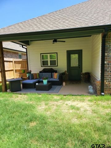 1683 Alamo Crossing, Tyler, TX 75701
