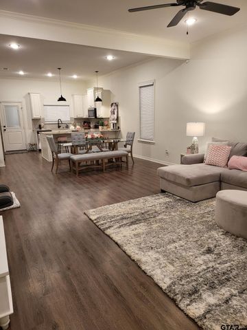 1683 Alamo Crossing, Tyler, TX 75701