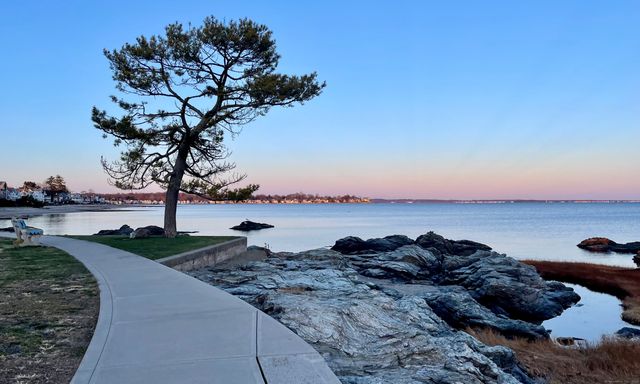 25 B Village Road, Milford, CT 06460