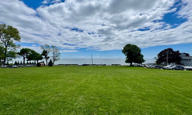 25 B Village Road, Milford, CT 06460