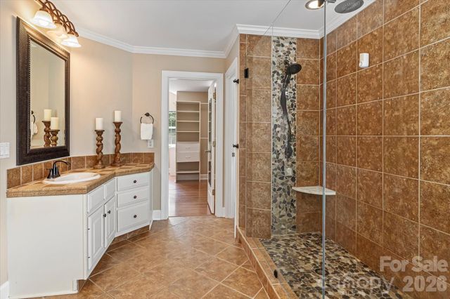 122 Lake Pine Road, Mooresville, NC 28117