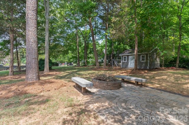 122 Lake Pine Road, Mooresville, NC 28117