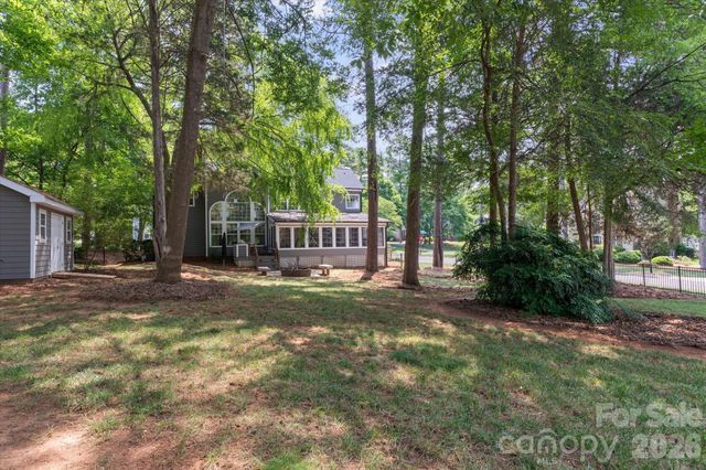 122 Lake Pine Road, Mooresville, NC 28117