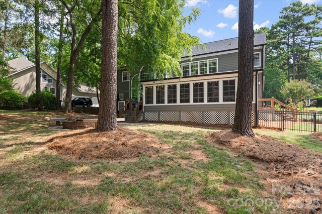 122 Lake Pine Road, Mooresville, NC 28117