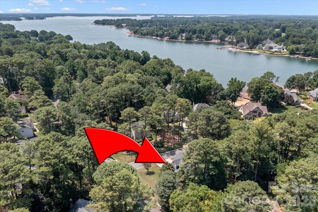 122 Lake Pine Road, Mooresville, NC 28117